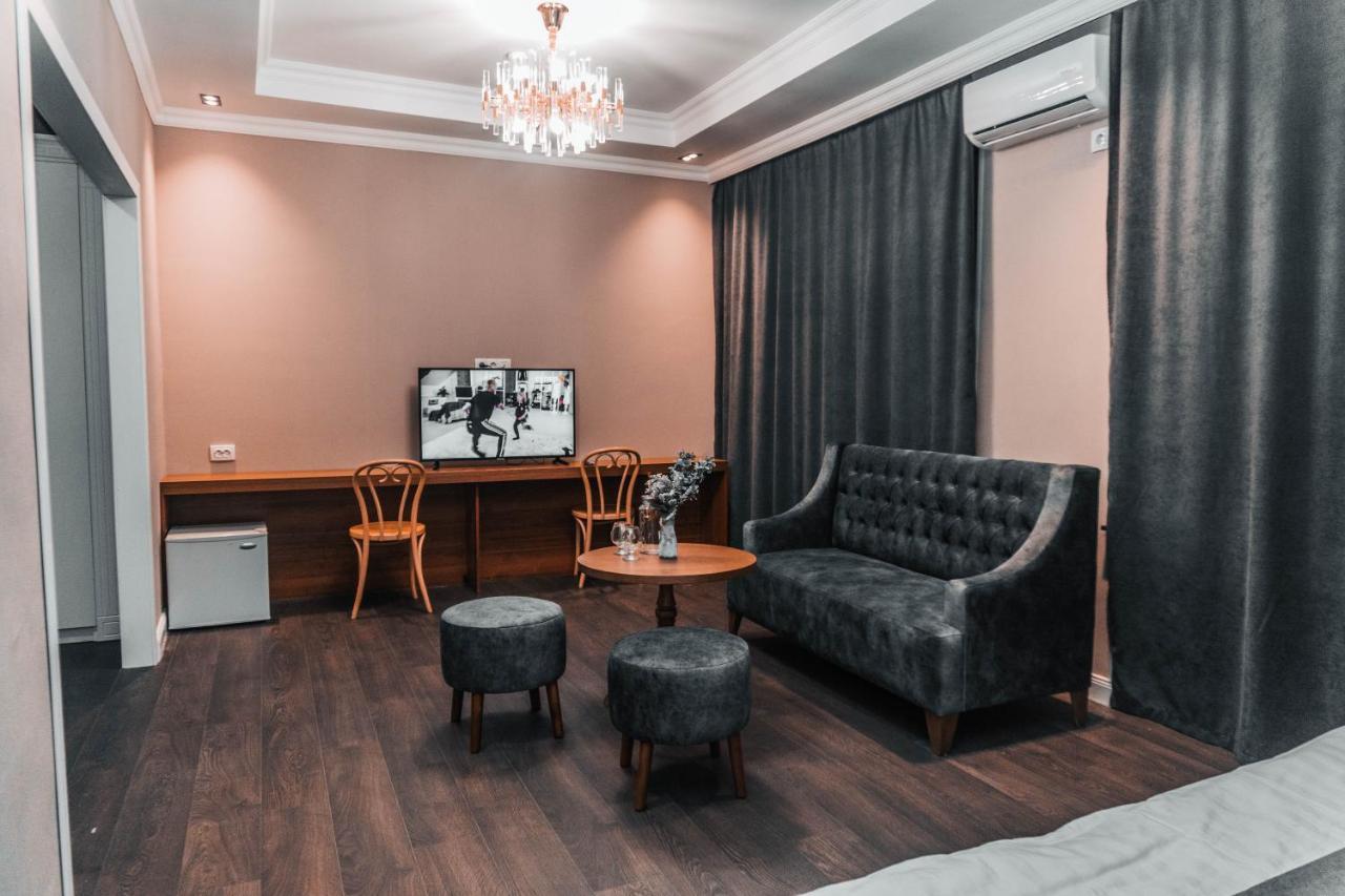 Hotel Жомарт Aktobe Exteriér fotografie